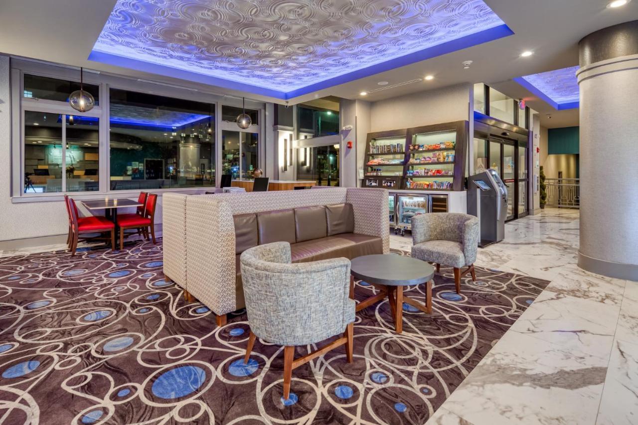 Holiday Inn Express - Kansas City Downtown By Ihg Exterior photo