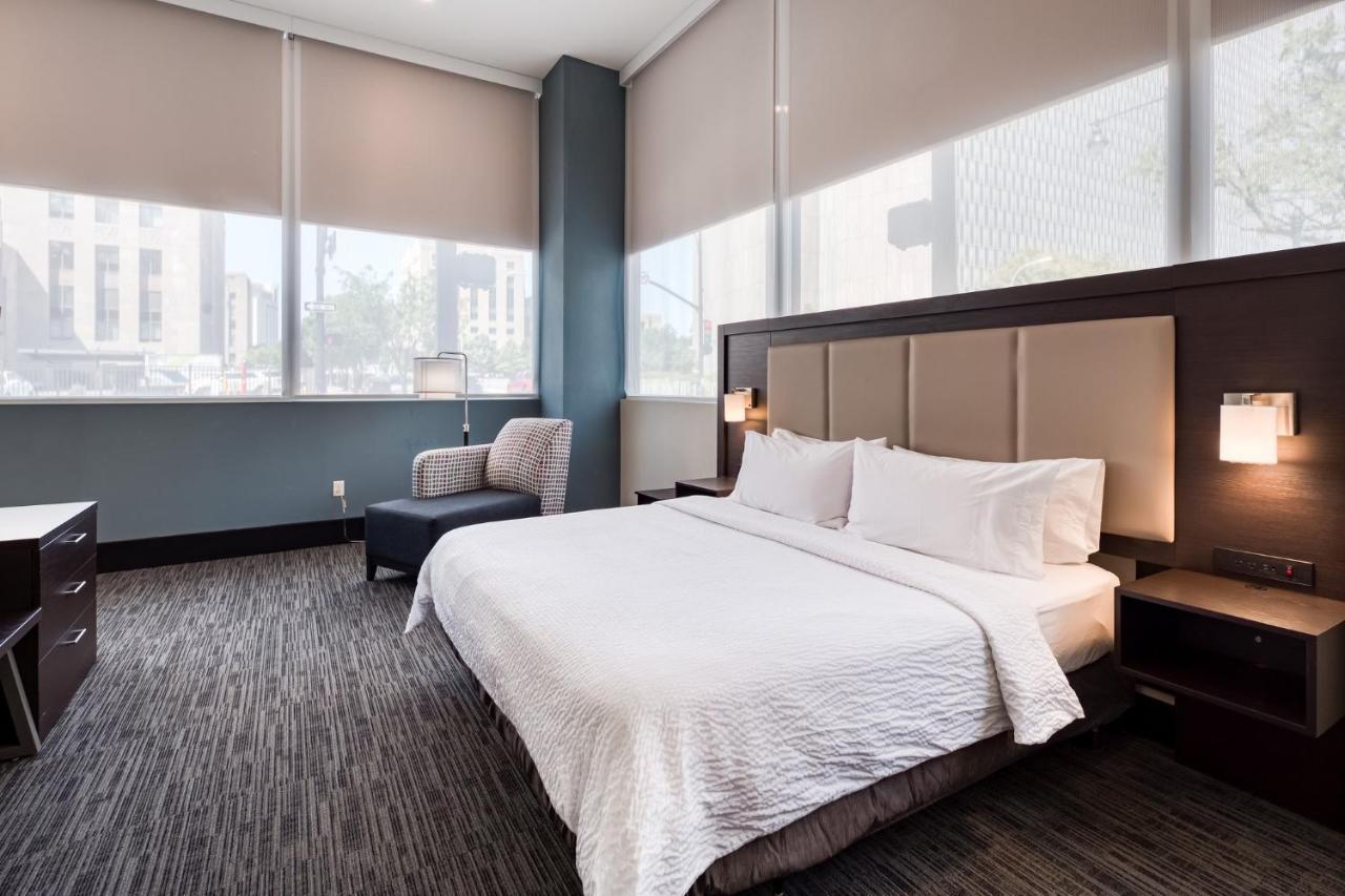 Holiday Inn Express - Kansas City Downtown By Ihg Exterior photo