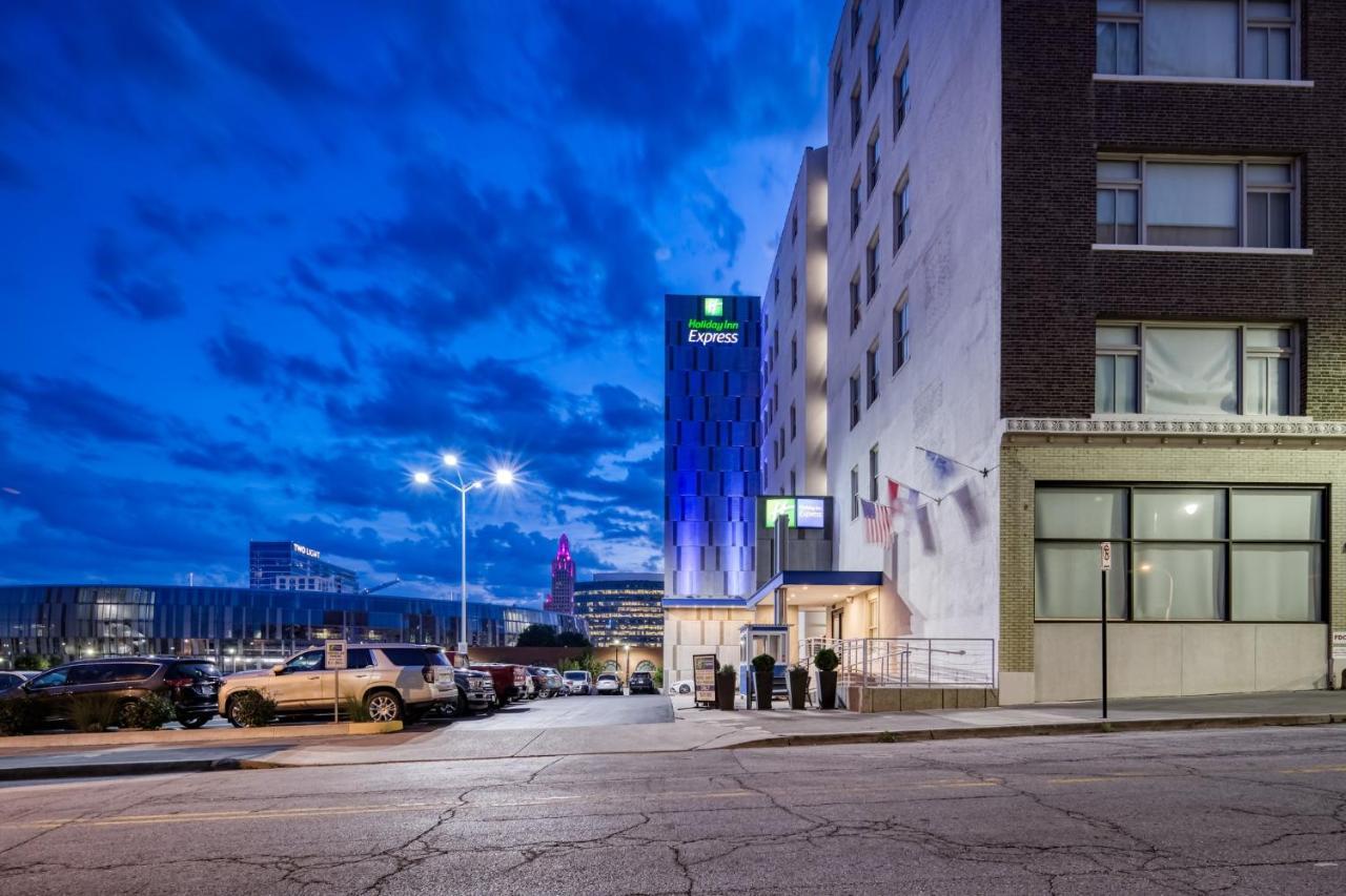 Holiday Inn Express - Kansas City Downtown By Ihg Exterior photo